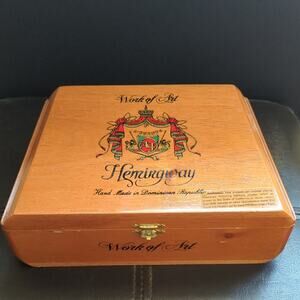 Arturo Fuente Hemingway Work of Art Wooden Collectible Empty Cigar Box